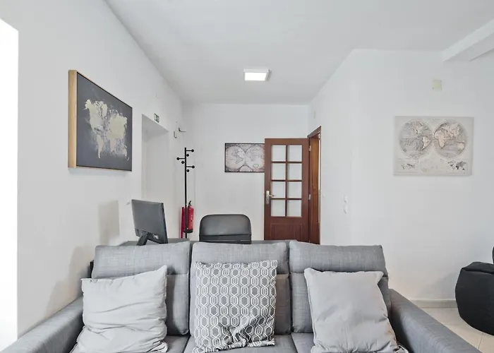 Bmyguest - Cascais Beach Villa I